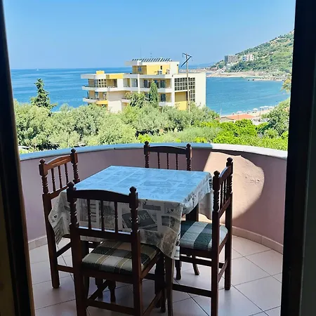 Paros Family Place Radhime 호텔