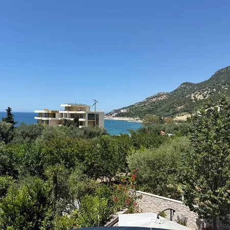 Paros Family Place Radhime فندق 3*