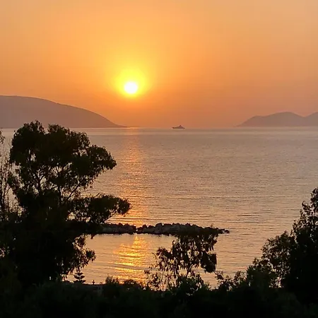 فندق Paros Family Place Radhime