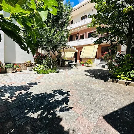 Paros Family Place Radhime 3*